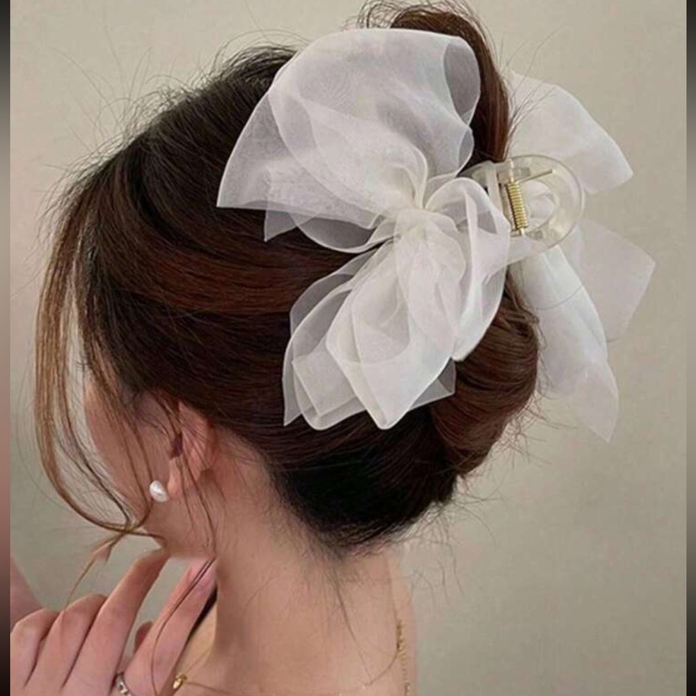 Boho Acrylic Dainty Bow Clip